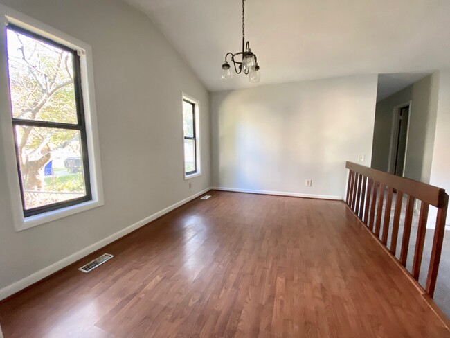 Building Photo - 5805 Dockridge Ct