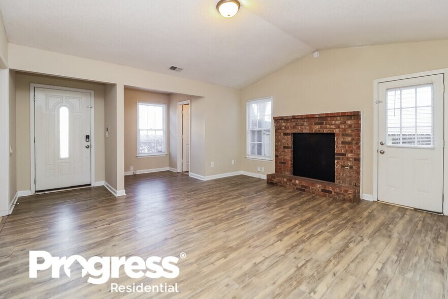 Building Photo - 796 Indian Lake Dr NW