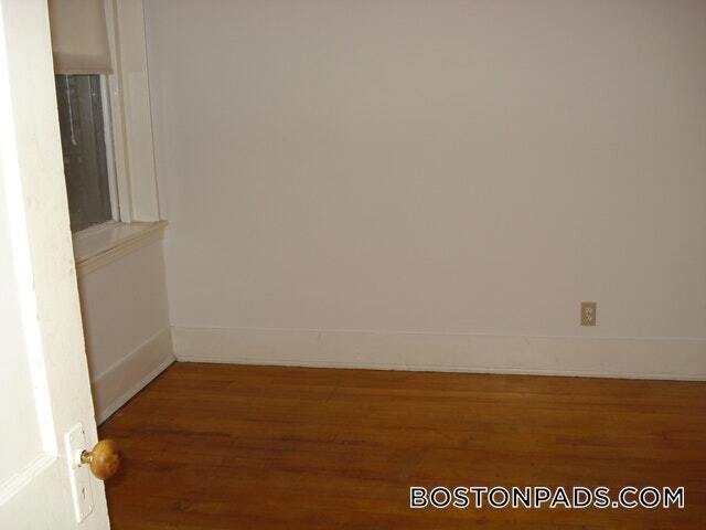 Building Photo - 46 Westland Ave