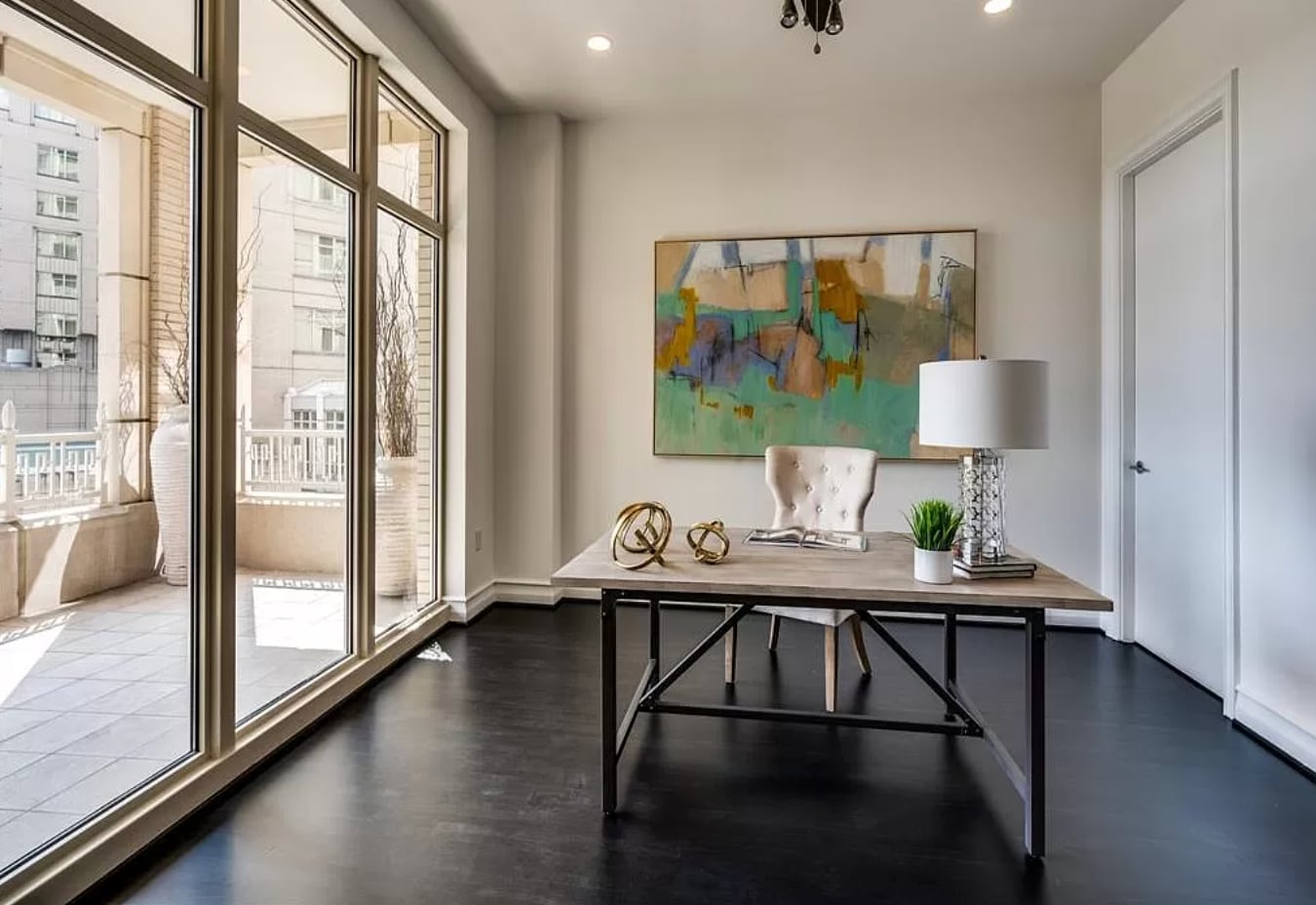 Building Photo - 2555 N Pearl St