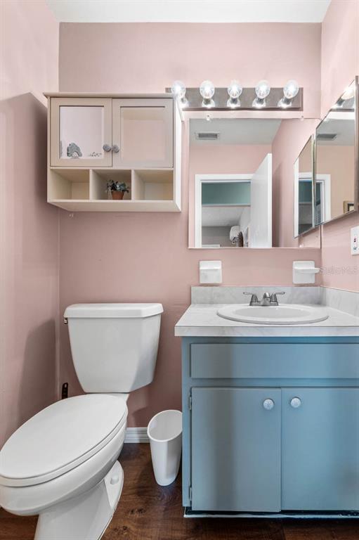 Building Photo - 706 W Brockton Pl