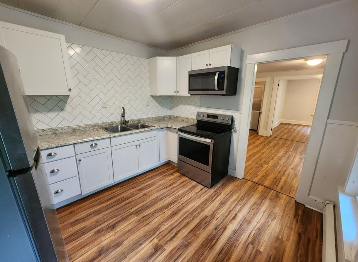 Kitchen - 23 Tibbetts St