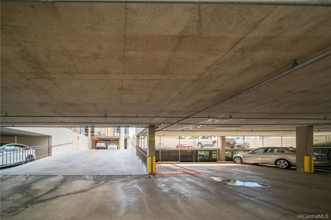 Building Photo - Convenient 1 Bedroom Close to Everything