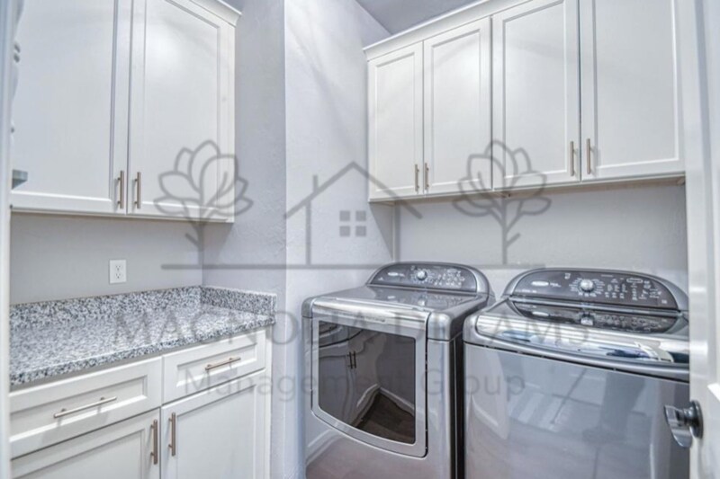 Building Photo - 2227 Kimball Dr