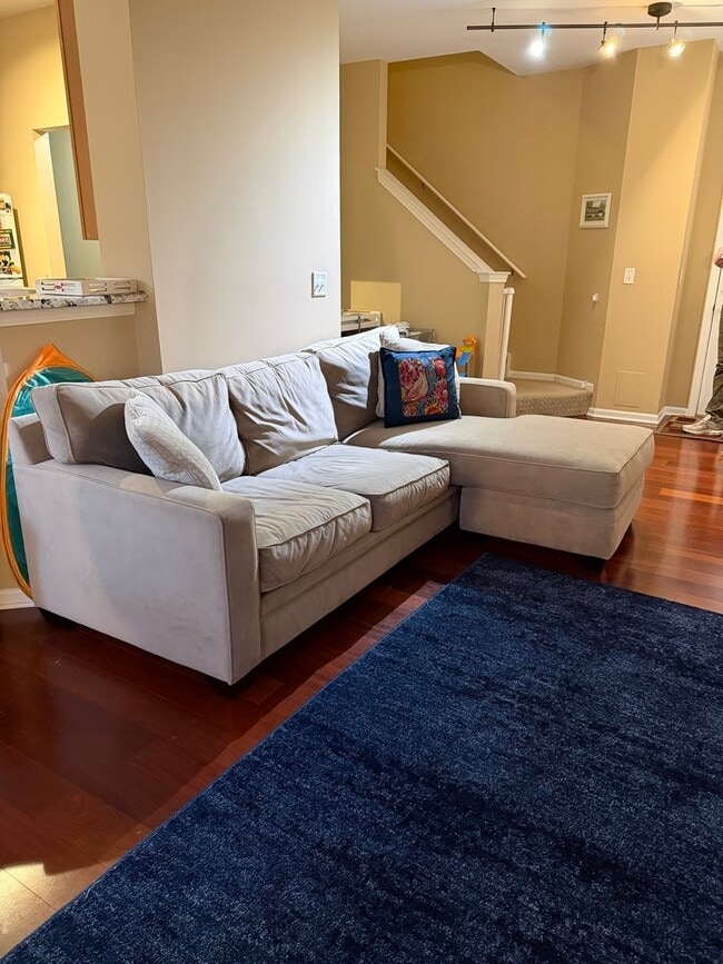 Building Photo - 1137 Brent Rd