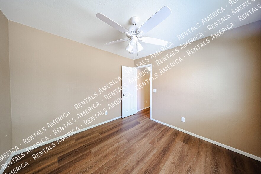 Building Photo - 23808 N Tayrien Ln