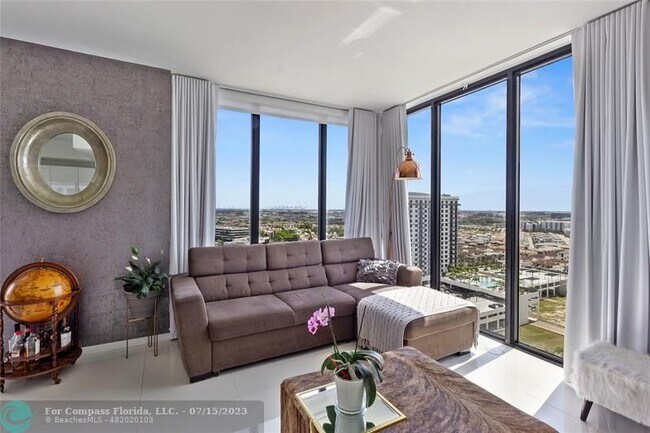 Building Photo - 5300 NW 85th Ave