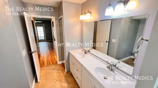 Building Photo - 1707 Terra Cota Ct
