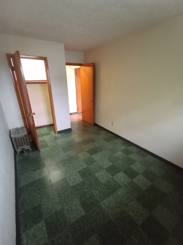 Building Photo - 206 Edwin Ave SE