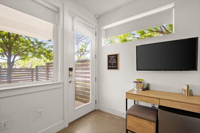 Building Photo - 505 Tillery St