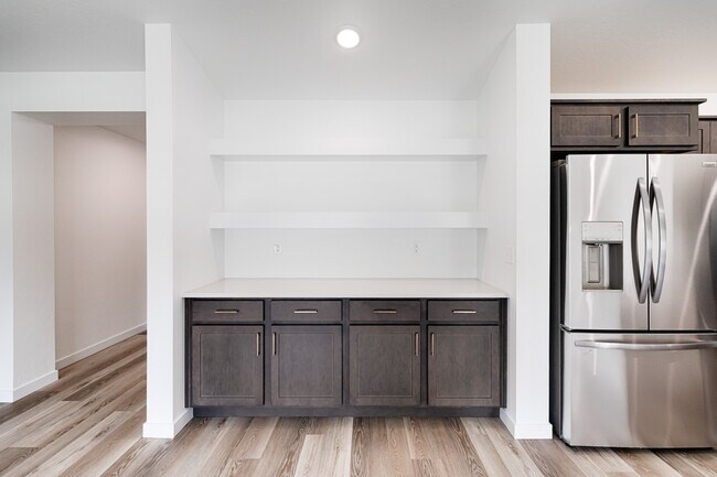 Building Photo - 3069 S Trafori Ave