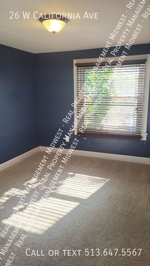 Building Photo - 26 W California Ave