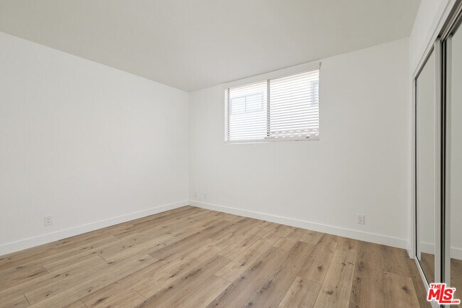 Building Photo - 918 16th St