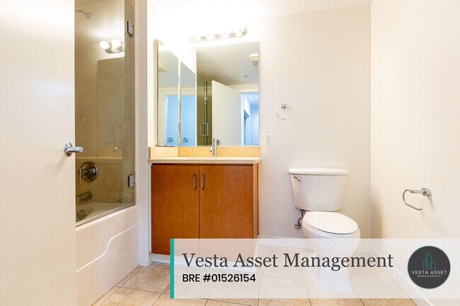 Building Photo - Vibrant Uptown Living in a Modern One-Bedroom with private deck!