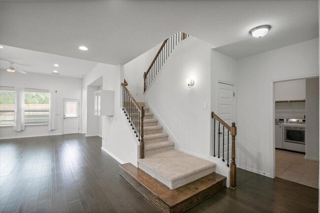 Building Photo - 405 Arrowhead Vine St