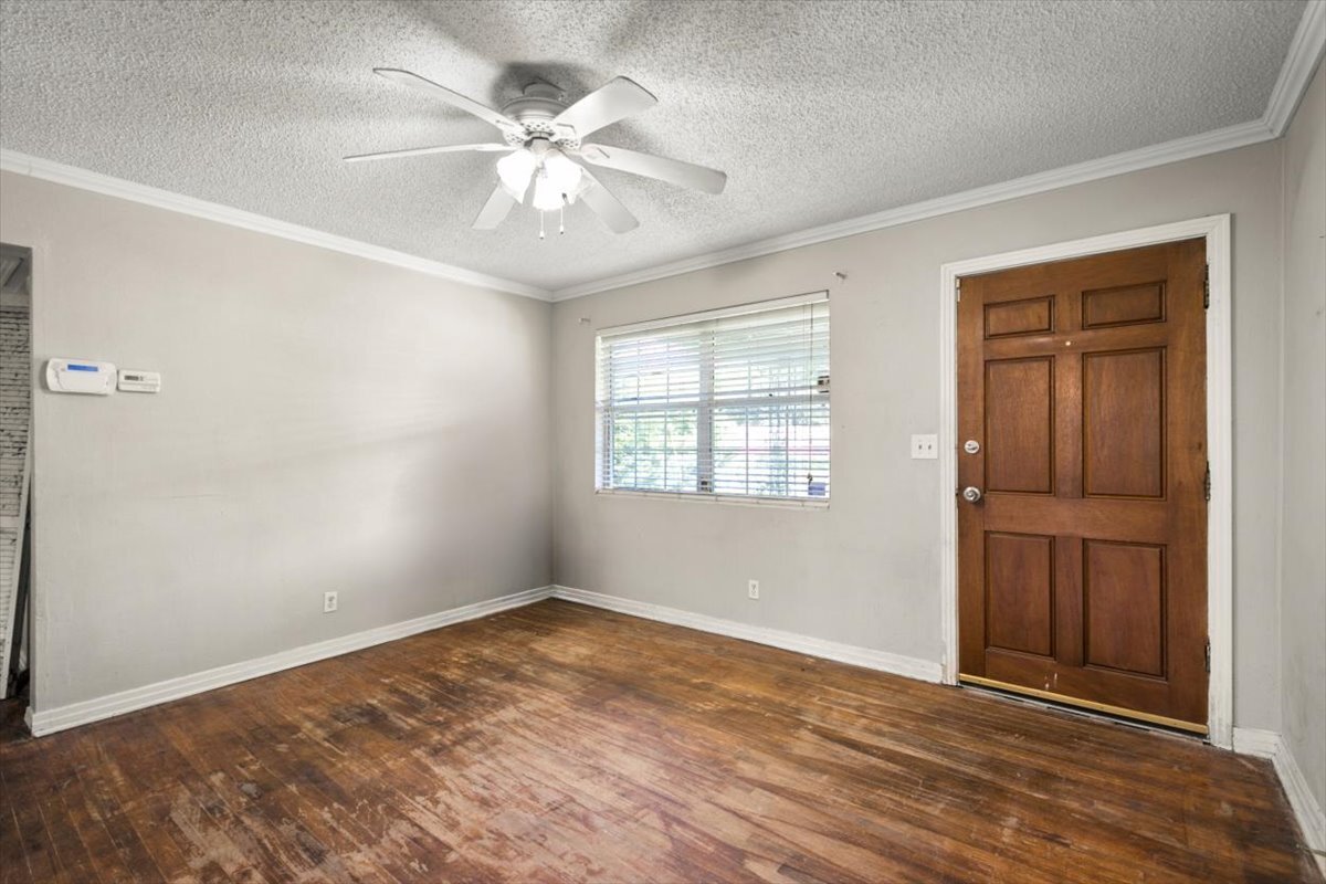 Building Photo - 6544 Aires Rd