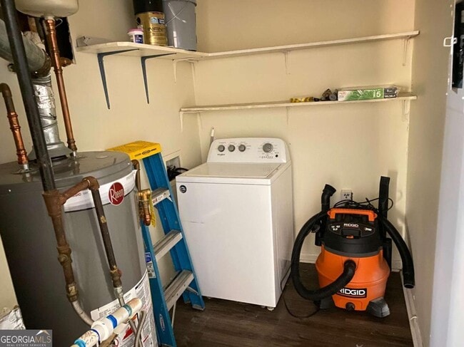 Building Photo - 5458 Terrace Garden Way