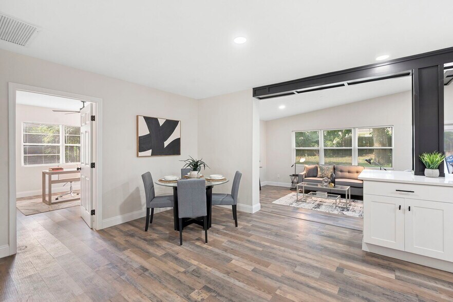 Building Photo - 505 Lake Shore Dr