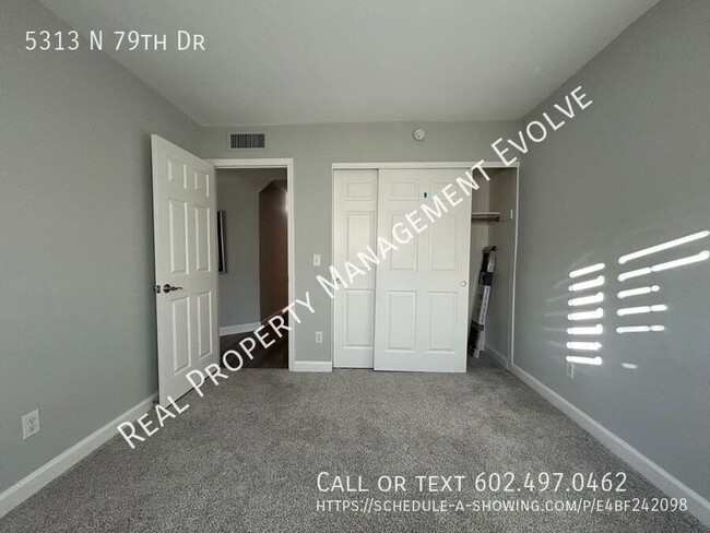 Building Photo - Spacious 5-bedroom home in Glendale!