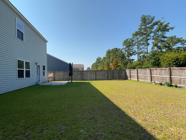 Building Photo - 203 Hayworth Rd