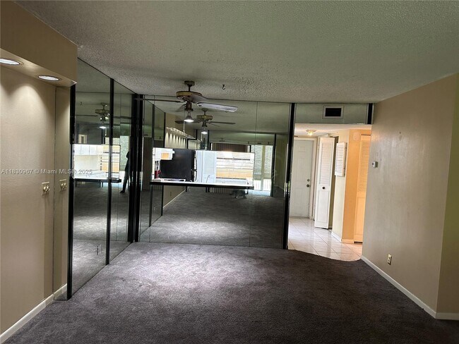 Building Photo - 6575 W Oakland Park Blvd