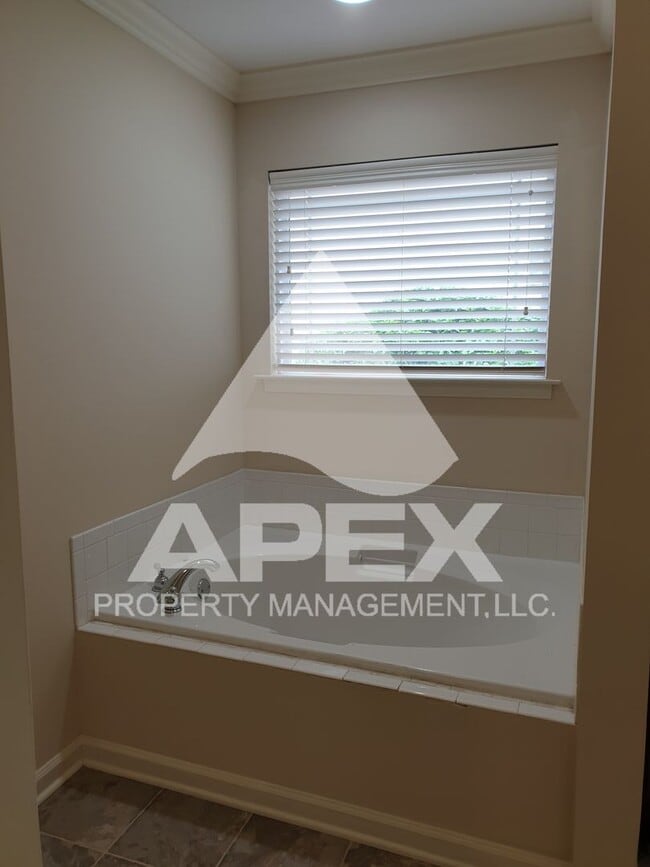 Building Photo - Beautiful 4 Bd/2.5 Ba  Single Family home w/Bonus loft in West Knoxville/Hardin Valley!