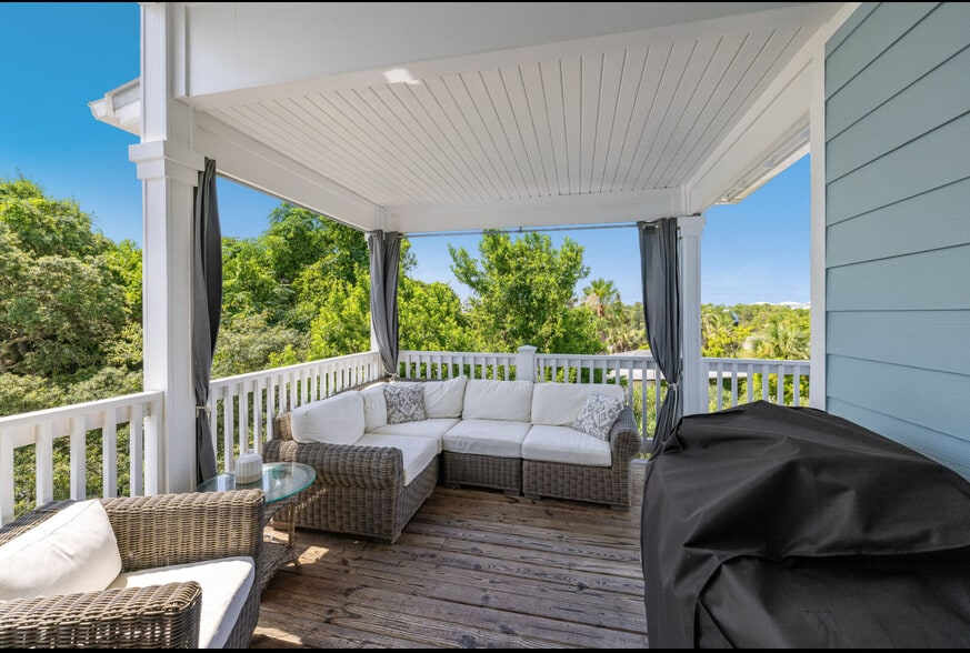 Building Photo - 20 Inlet Cv