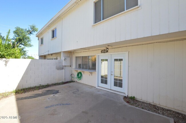 Building Photo - 4028 N Granite Reef Rd