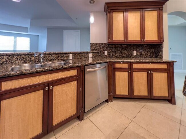 Building Photo - 4241 N Ocean Blvd