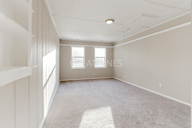 Building Photo - Charming 3 Bedroom in Raeford!