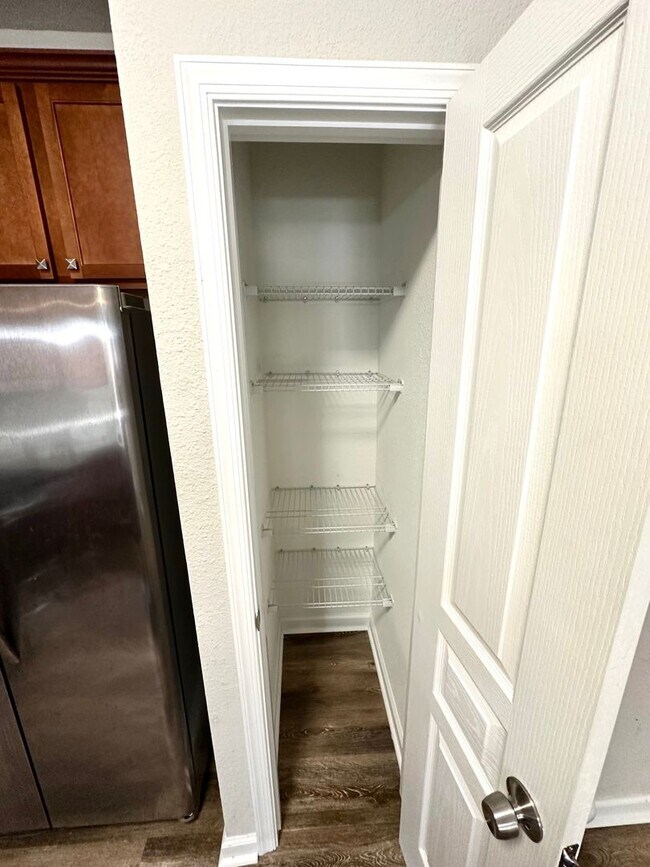 Building Photo - 200 Seasons Circle, Unit 604, Suffolk, Va,...