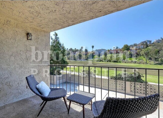 Building Photo - 2507 Navarra Dr