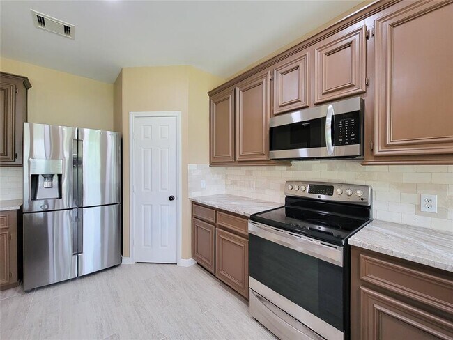 Building Photo - 21122 Golden Sycamore tr