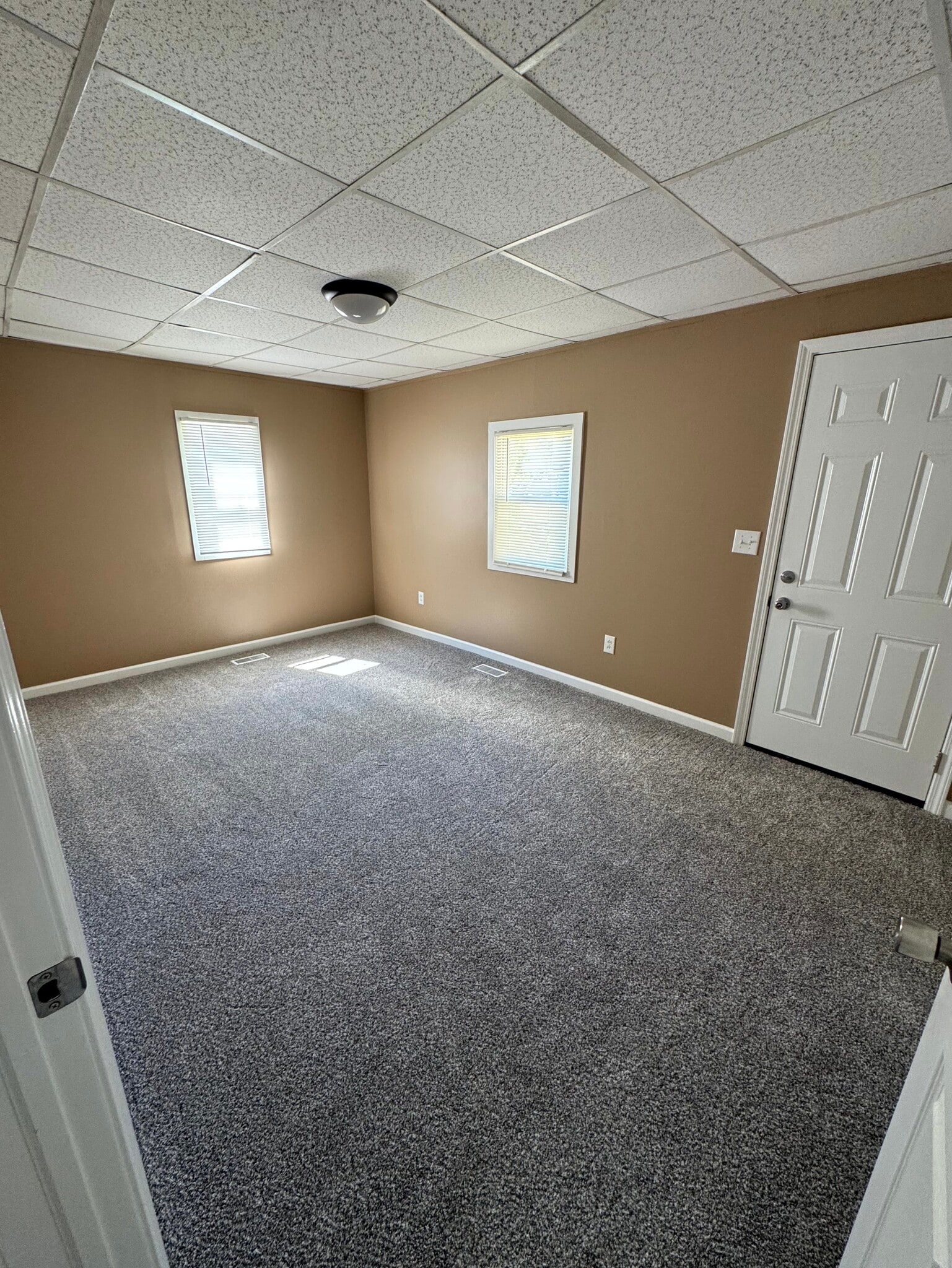 Building Photo - 210 Santee Ave