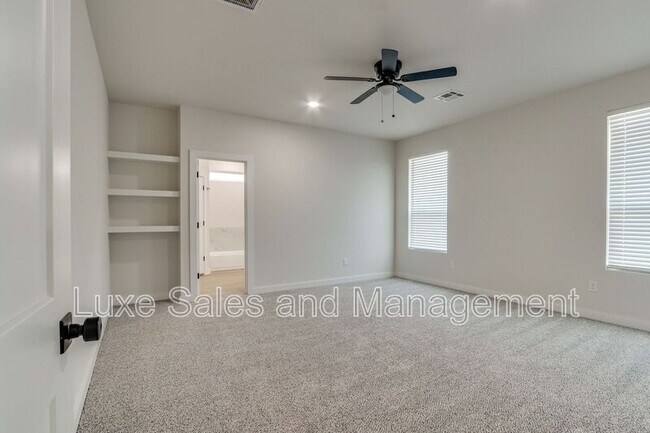 Building Photo - 8301 NW 163rd Ter