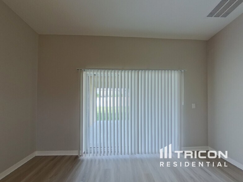Building Photo - 16668 Myrtle Sand Dr