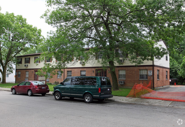 Building Photo - Continental Court Apartments