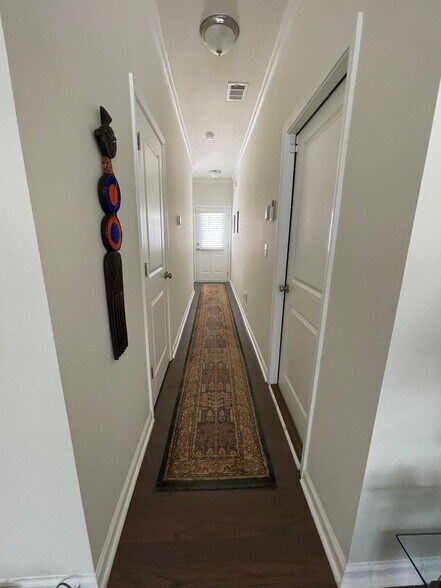 Building Photo - 2042 Bolton Rd NW