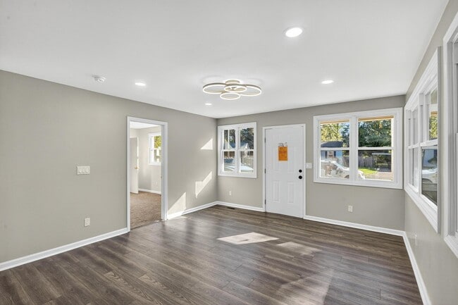 Building Photo - 1978 Piedmont St