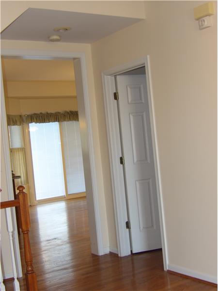 Building Photo - 10201 Hartwood Ct