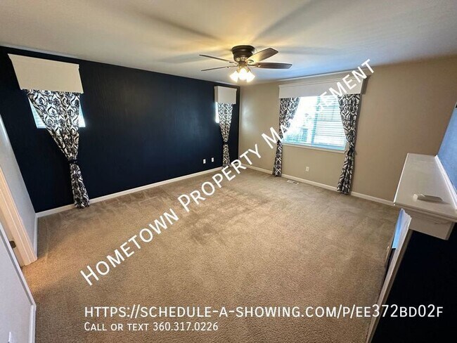 Building Photo - Custom 5 Bedroom Home in Freestone Station...