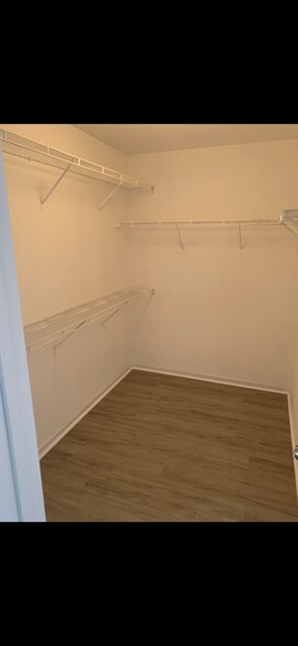 Building Photo - 3401 Wyndham Way