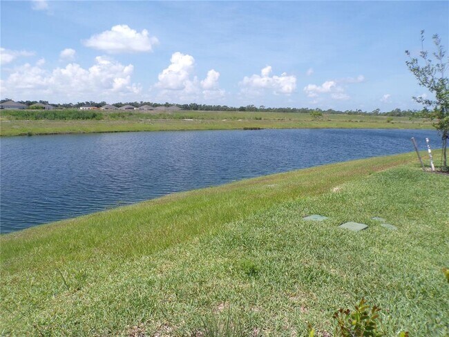 Building Photo - 15255 River Birch Ct