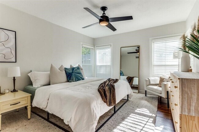 Building Photo - 3812 Birchman Ave