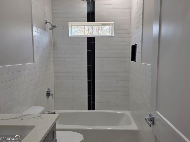 Building Photo - 43 Valley Trail SE