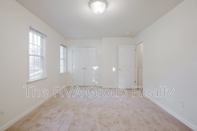 Building Photo - 2909 2nd Ave