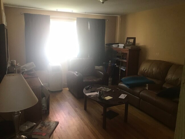 Building Photo - 6 Eliot Rd