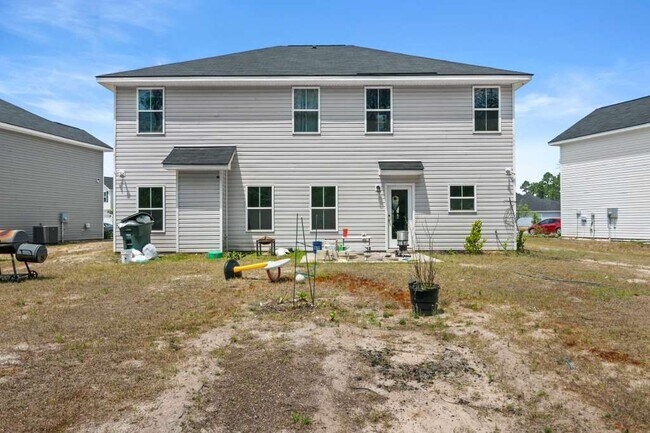 Building Photo - 197 Marron Wy
