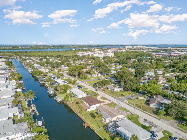 Building Photo - 320 Alabama Ave