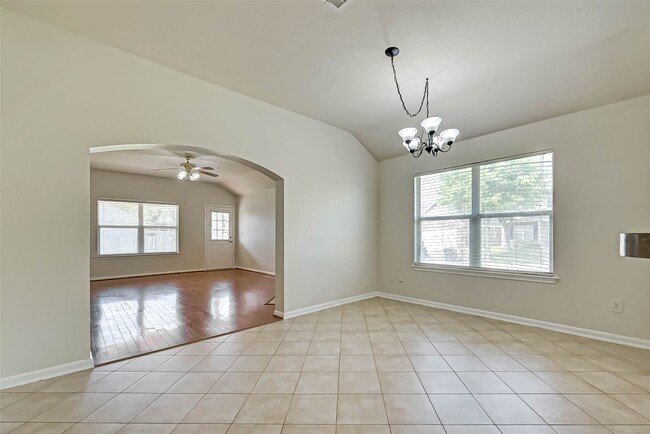 Building Photo - 9006 N Jewel Bend Ln